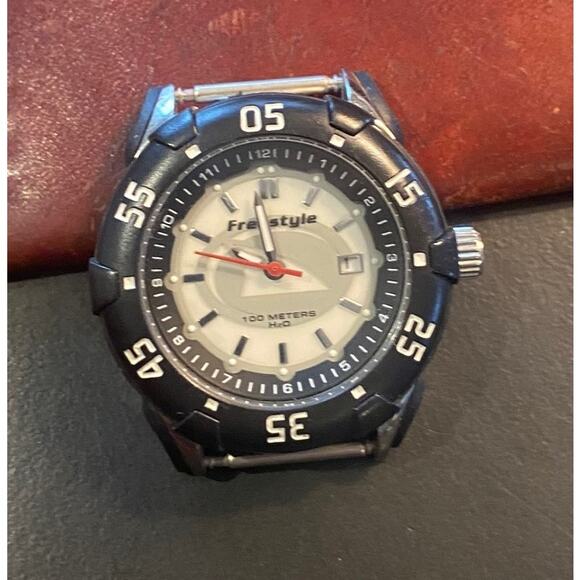 Women's 35mm Freestyle Kampus Mid Watch, WR 100M, No Band - Picture 1 of 3